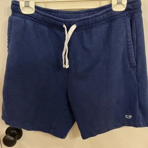 Vineyard vines casual navy blue shorts